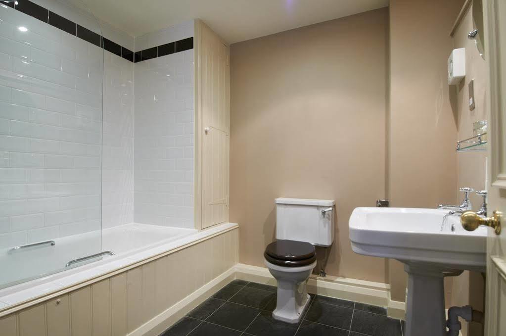 The Museum Inn Farnham  Extérieur photo